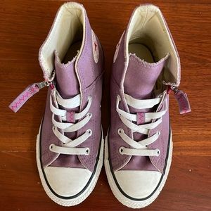 Size 1.5 Purple Converse